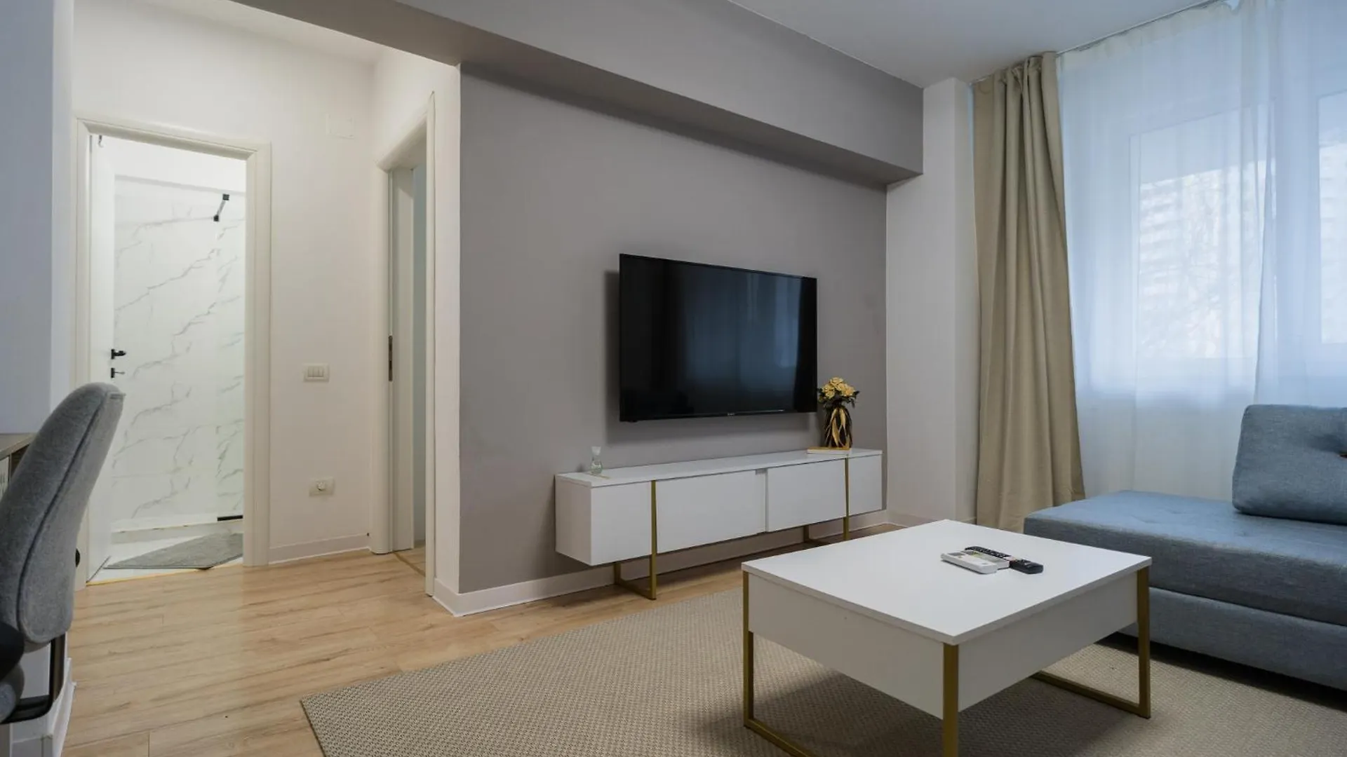 Elegant Gem Victoriei Avenue Apartment Bucharest 0*,  Romania