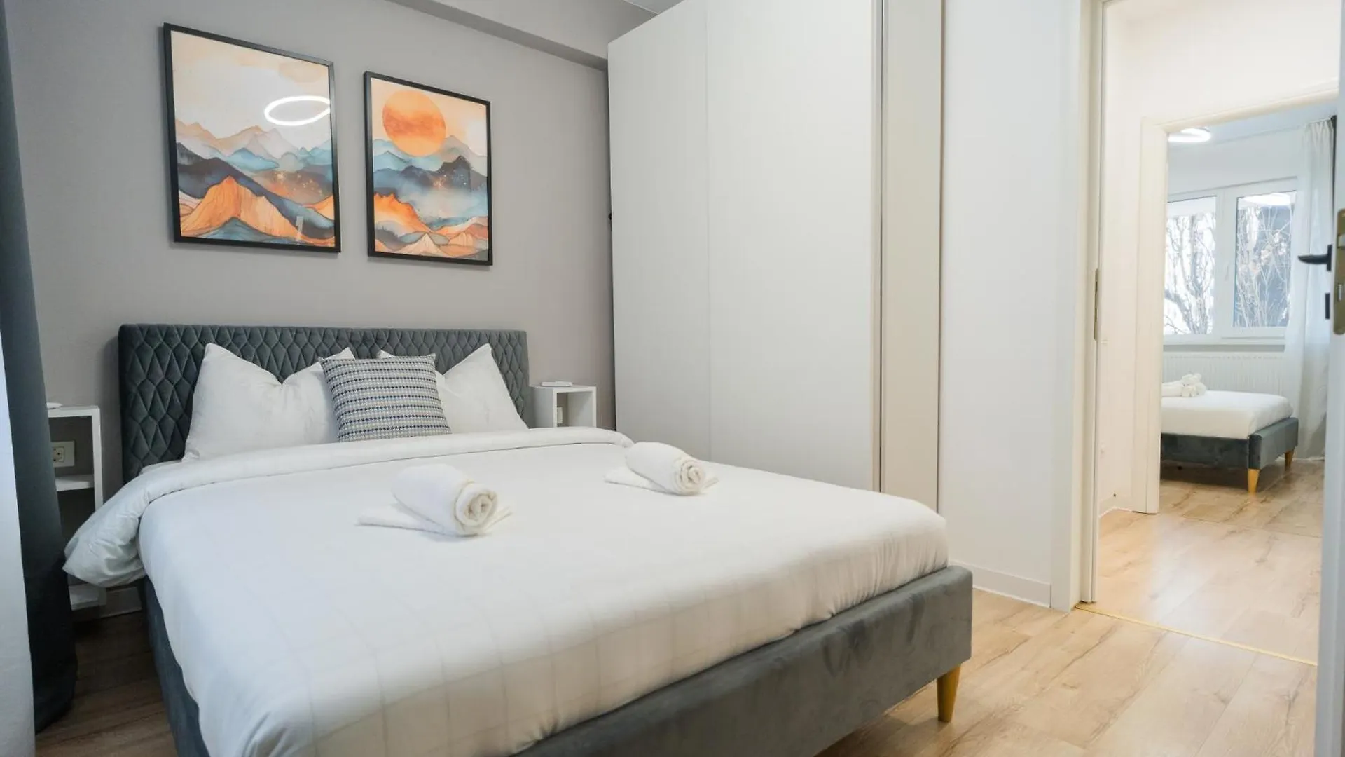 부쿠레슈티 Elegant Gem Victoriei Avenue 아파트