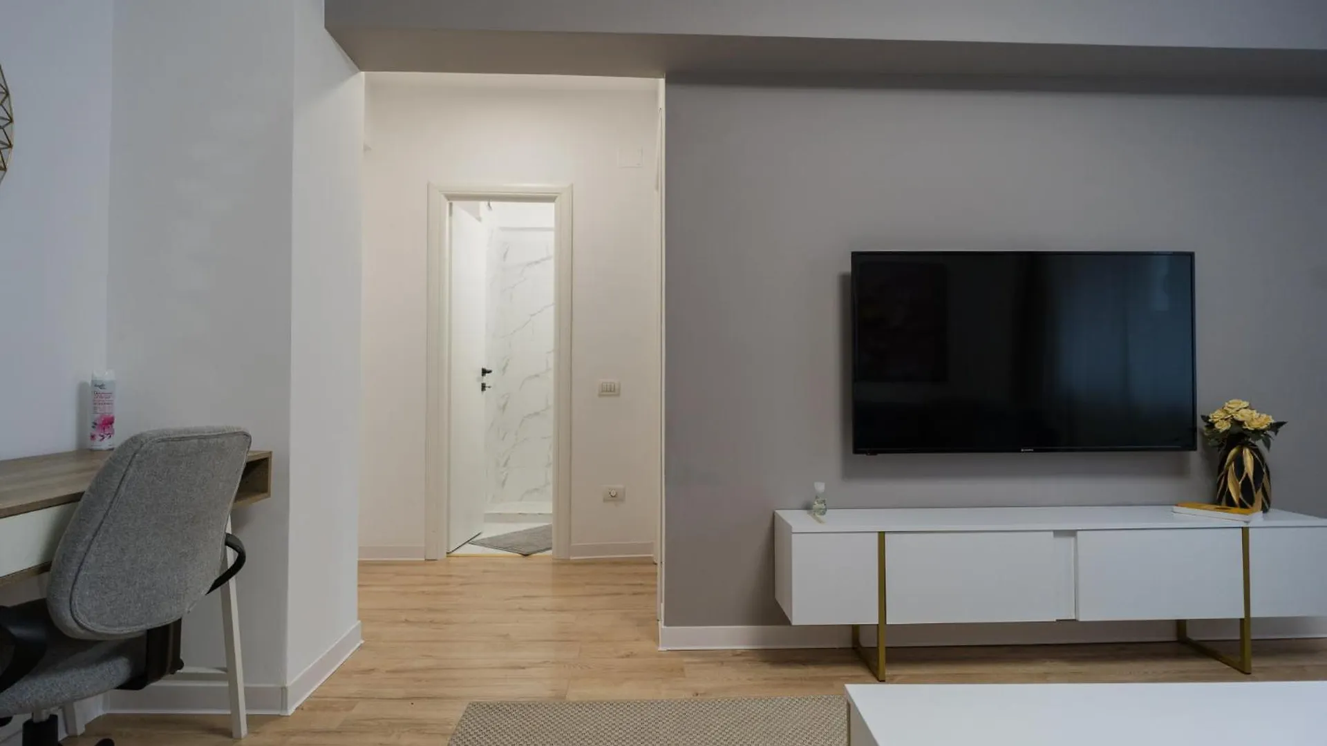 부쿠레슈티 Elegant Gem Victoriei Avenue 아파트